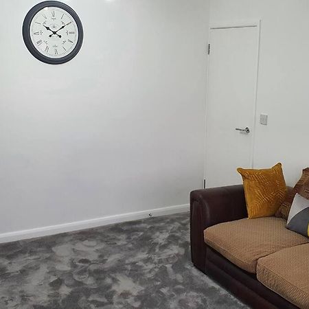 Exquisite And Modern 2 Bed Maisonette Harmondsworth Εξωτερικό φωτογραφία