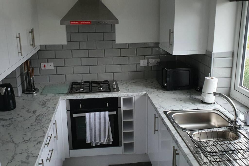 Exquisite And Modern 2 Bed Maisonette Harmondsworth Εξωτερικό φωτογραφία