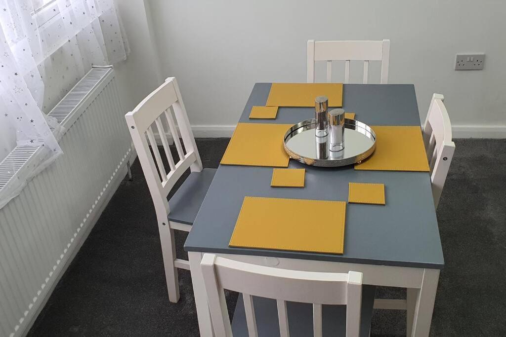 Exquisite And Modern 2 Bed Maisonette Harmondsworth Εξωτερικό φωτογραφία