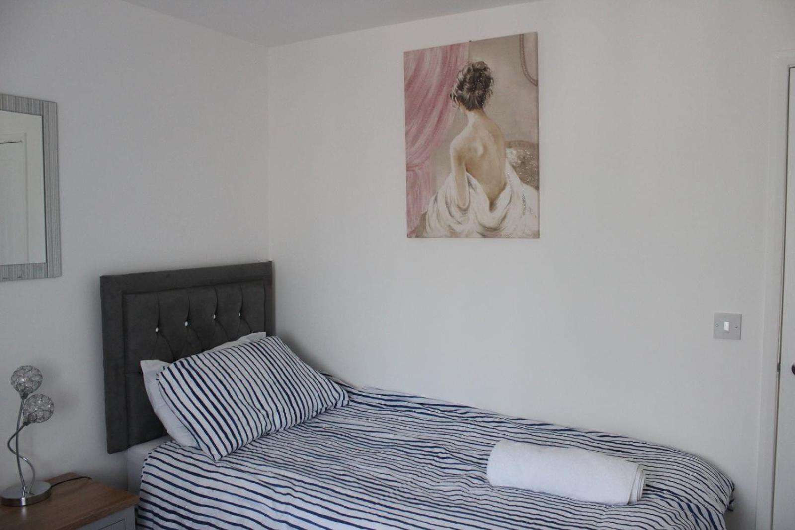 Exquisite And Modern 2 Bed Maisonette Harmondsworth Εξωτερικό φωτογραφία